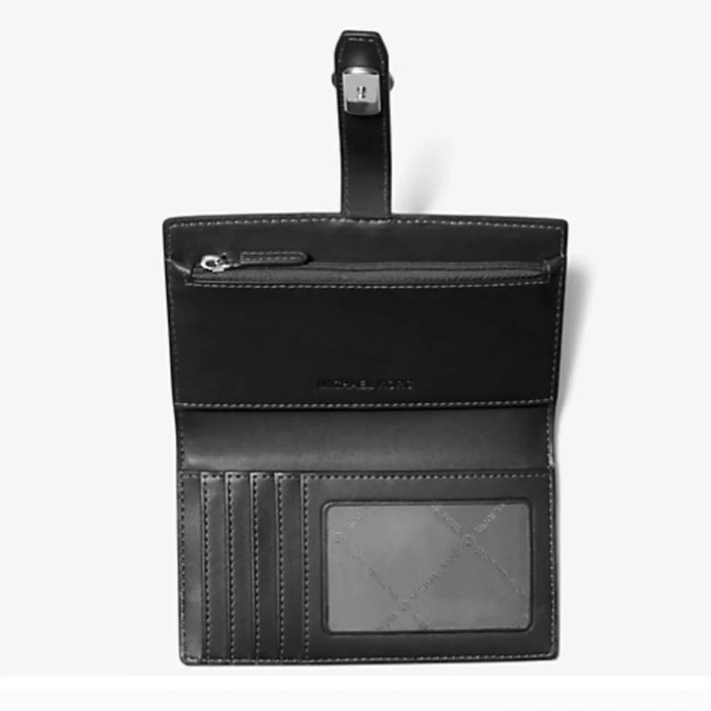 Michael Kors Greenwich Medium Zebra Wallet NWT - Picture 3 of 3